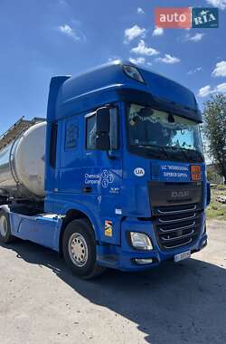Тягач DAF XF 2015 в 