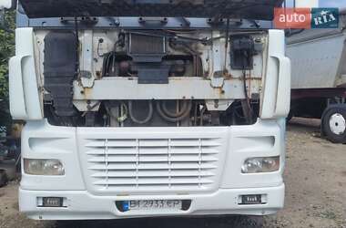 Тягач DAF XF 2004 в 