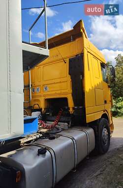 Тягач DAF XF 2005 в 