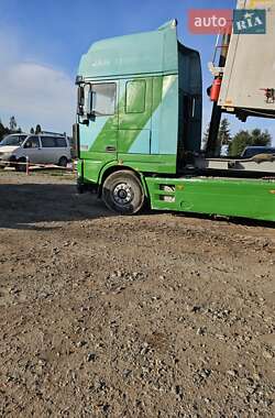 Тягач DAF XF 2002 в 