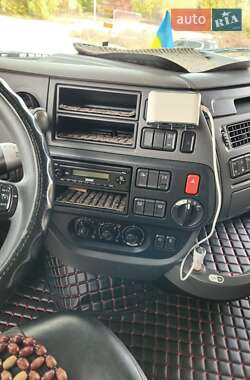 Тягач DAF XF 2014 в Ромнах