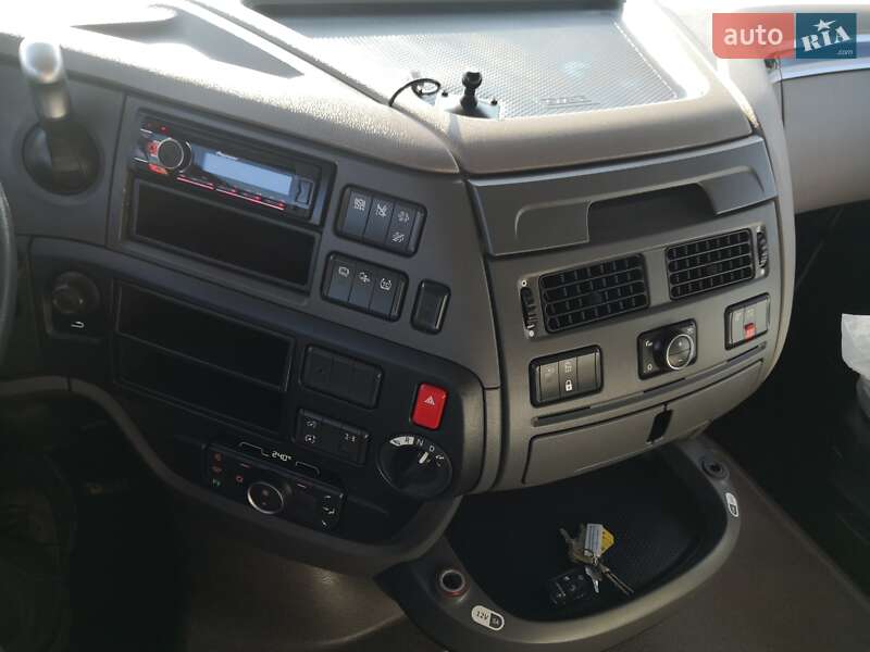 Тягач DAF XF 2018 в Кам'янському