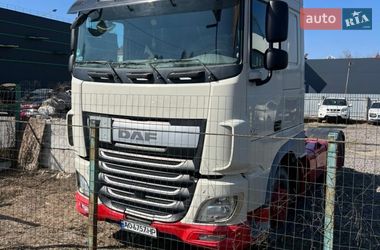 Тягач DAF XF 2015 в Киеве