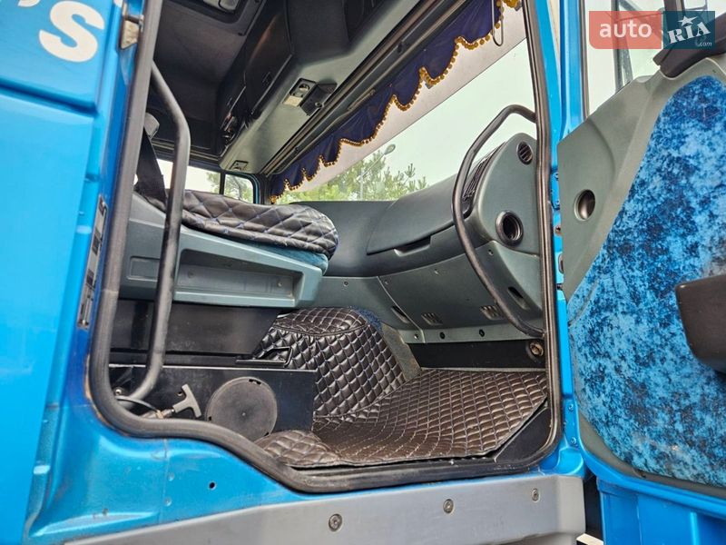 Тягач DAF XF 2004 в Львове