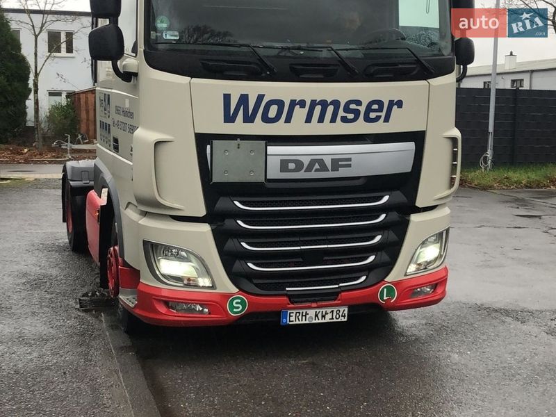 Тягач DAF XF 2015 в Киеве