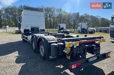 Контейнеровоз DAF XF 2017 в Черновцах