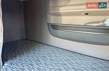 Тягач DAF XF 2015 в Киеве