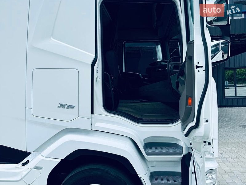 Тягач DAF XF 2023 в Дубні