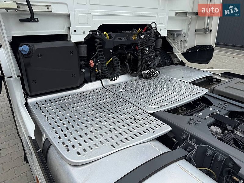 Тягач DAF XF 2023 в Дубні