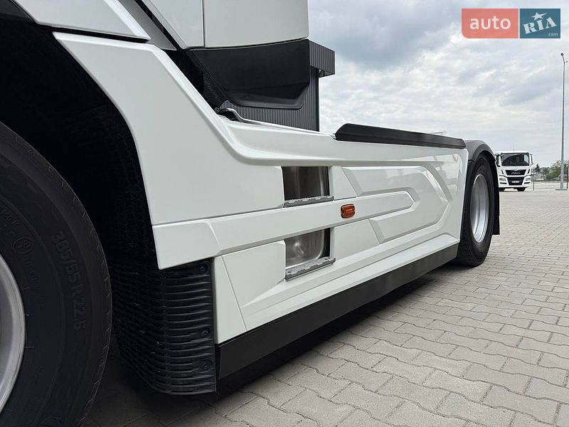 Тягач DAF XF 2023 в Дубні