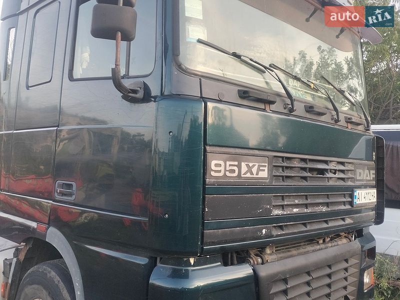 Тягач DAF XF 1999 в Измаиле