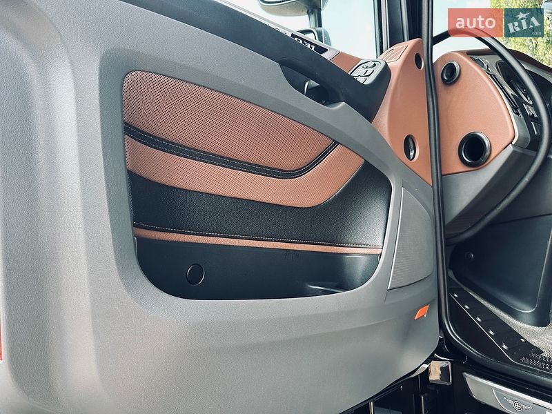 Тягач DAF XF 2018 в Киеве