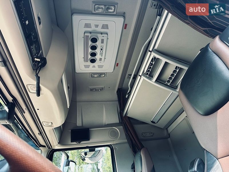 Тягач DAF XF 2018 в Киеве