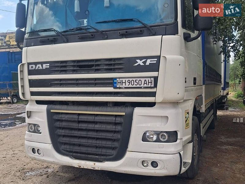 Тентованый DAF XS47 2004 в Павлограде