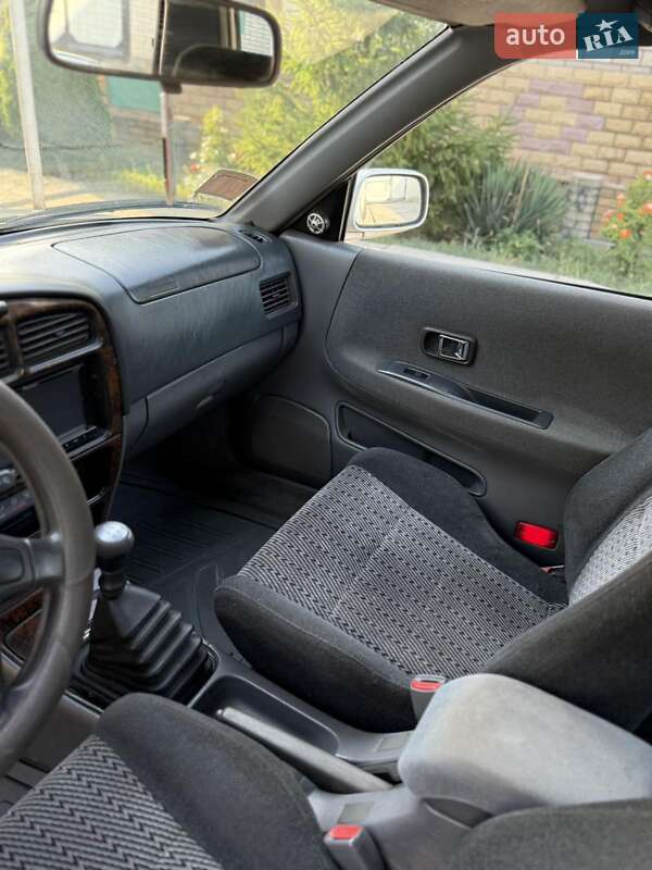 Лифтбек Daihatsu Applause 1999 в Днепре