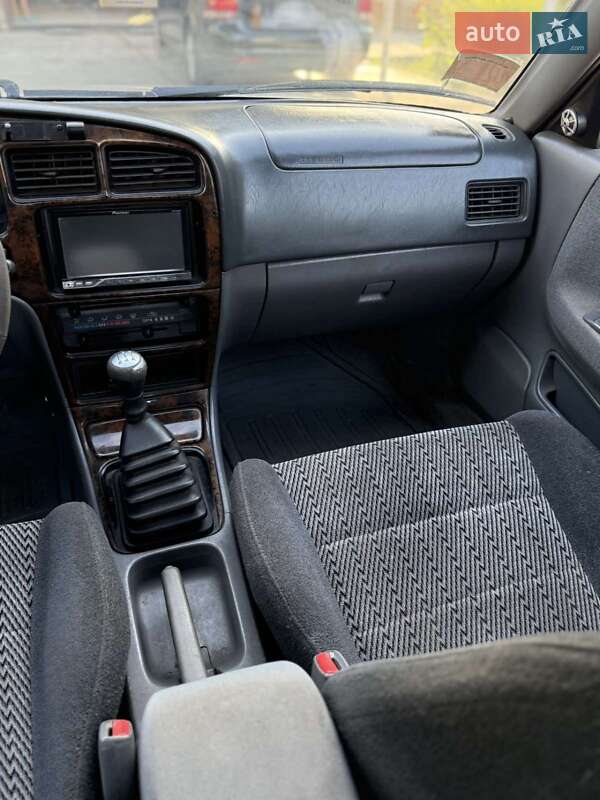 Лифтбек Daihatsu Applause 1999 в Днепре