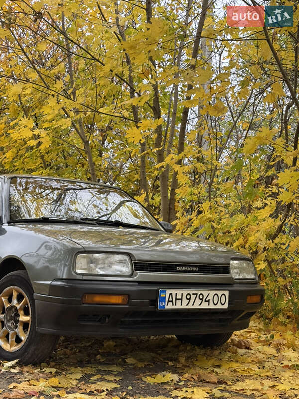 Лифтбек Daihatsu Applause 1991 в Киеве