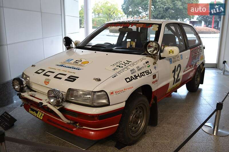 Купе Daihatsu Charade 1990 в Дніпрі