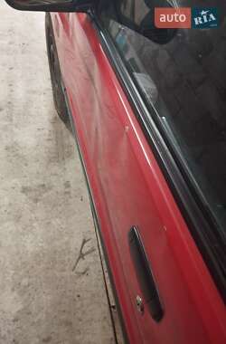 Хэтчбек Daihatsu Charade 1990 в 