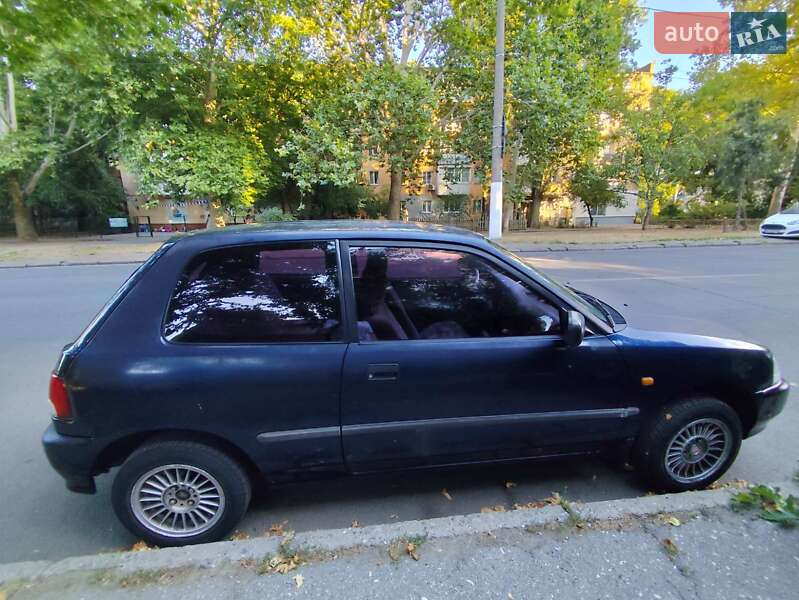 Хэтчбек Daihatsu Charade 1994 в Одессе