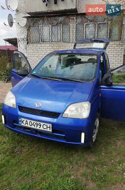 Хэтчбек Daihatsu Cuore 2003 в 