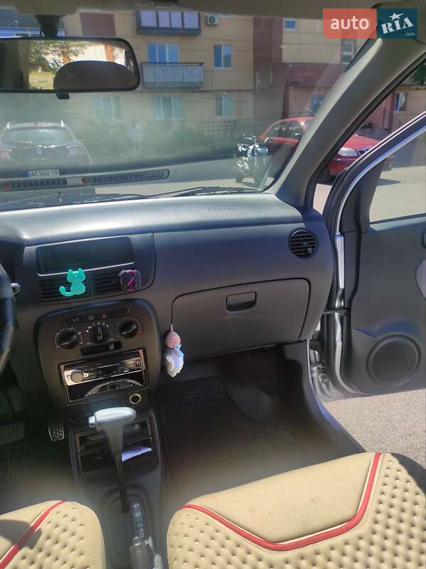 Хэтчбек Daihatsu Cuore 2005 в Кривом Роге