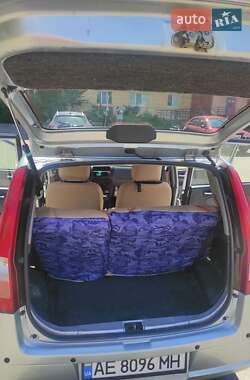 Хэтчбек Daihatsu Cuore 2005 в 