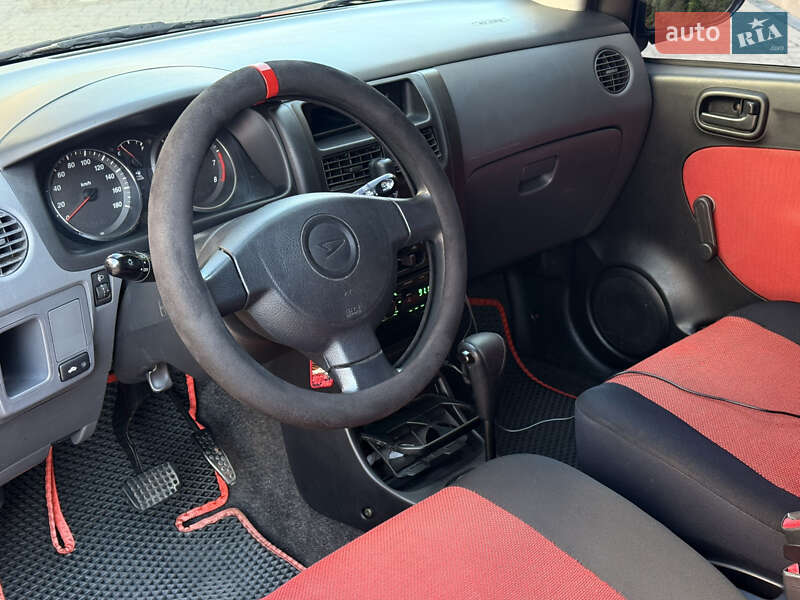Купе Daihatsu Cuore 2006 в Львове