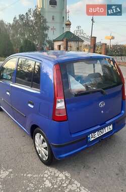 Хэтчбек Daihatsu Cuore 2004 в 