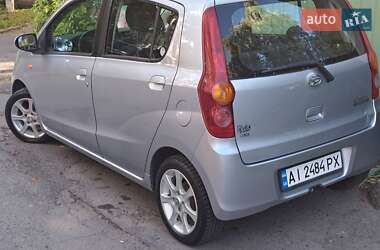 Хэтчбек Daihatsu Cuore 2010 в 