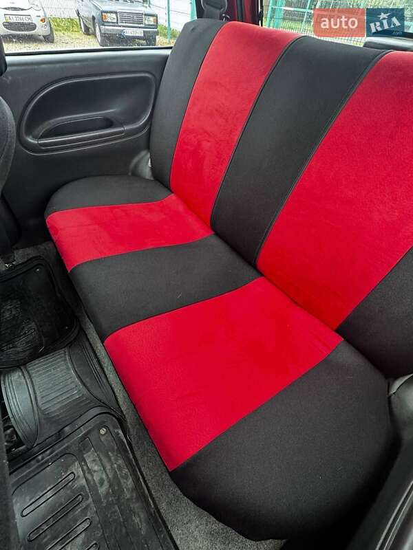 Хэтчбек Daihatsu Cuore 2001 в Борисполе
