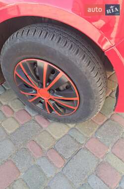 Хэтчбек Daihatsu Cuore 2006 в 