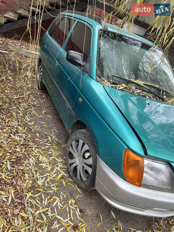 Хетчбек Daihatsu Gran Move 1999 в Чернівцях