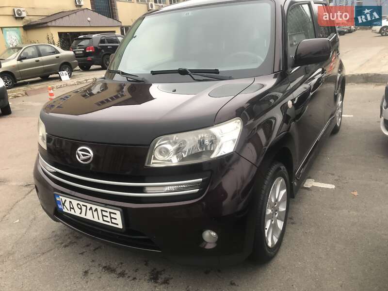 Хэтчбек Daihatsu Materia 2007 в 
