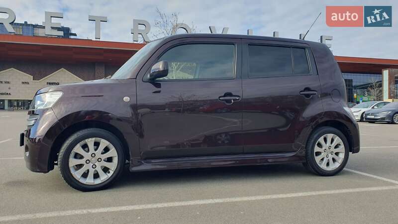 Хетчбек Daihatsu Materia 2007 в Києві