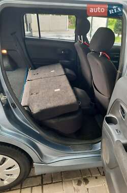 Хэтчбек Daihatsu Materia 2009 в 