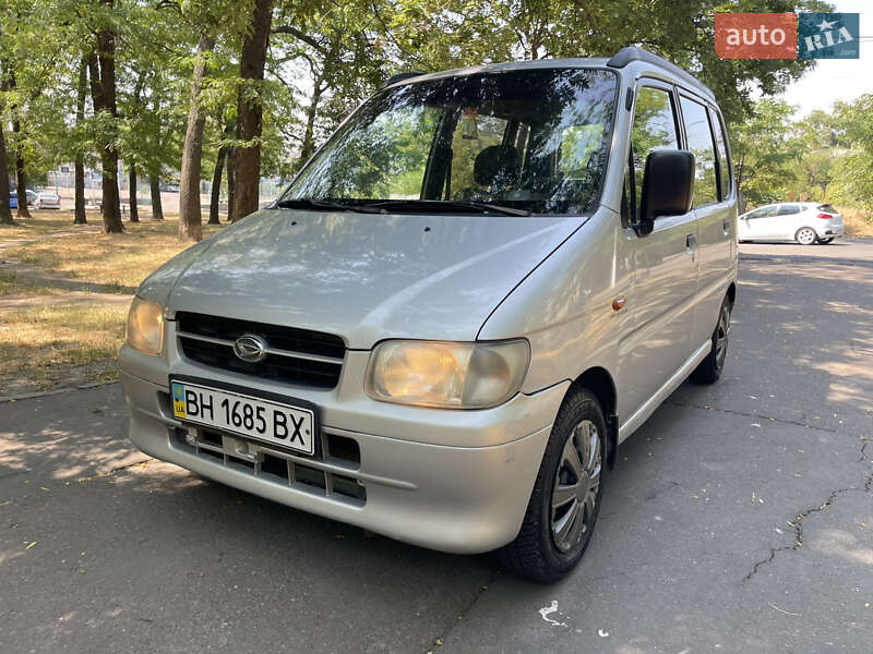 Daihatsu Move 2000