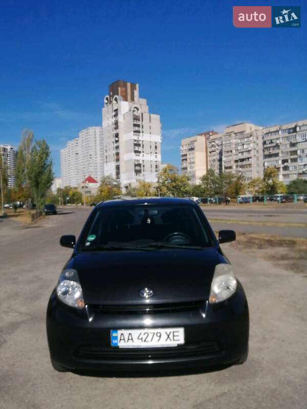Хэтчбек Daihatsu Sirion 2005 в Киеве фото 3 Хэтчбек Daihatsu Sirion 2005 в Киеве