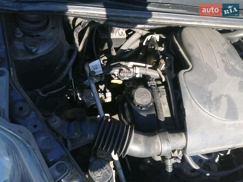 Хэтчбек Daihatsu Sirion 2005 в Киеве фото 15 Хэтчбек Daihatsu Sirion 2005 в Киеве