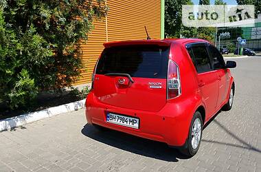 Хэтчбек Daihatsu Sirion 2006 в 