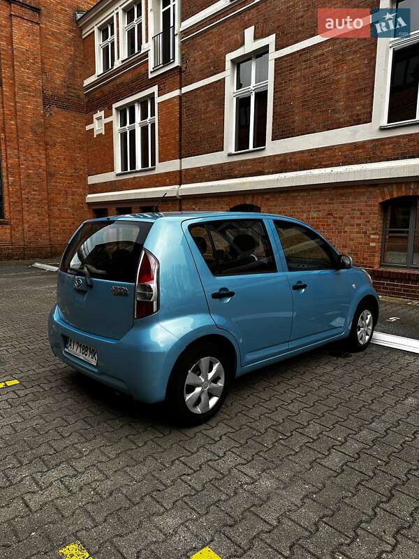 Седан Daihatsu Sirion 2008 в Ирпене