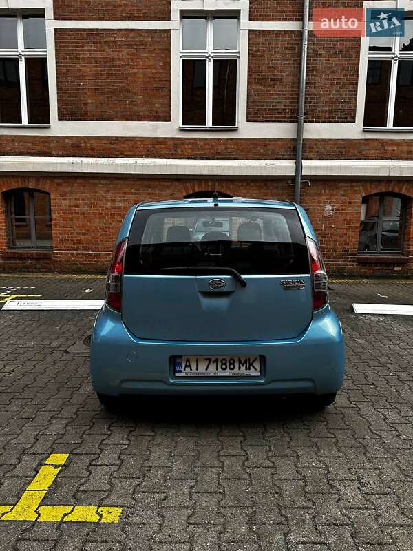 Седан Daihatsu Sirion 2008 в Ирпене