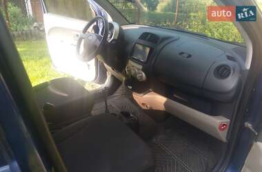 Хэтчбек Daihatsu Sirion 2006 в 