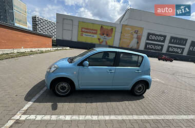 Хэтчбек Daihatsu Sirion 2007 в Киеве