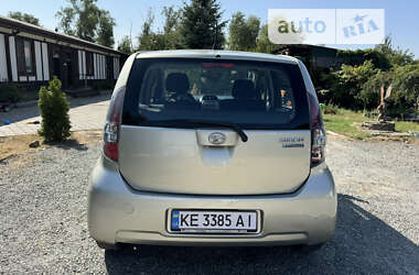 Хэтчбек Daihatsu Sirion 2009 в 