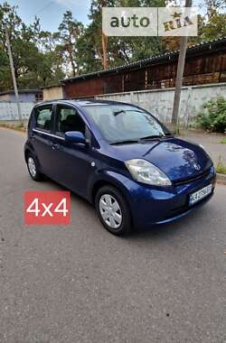 Хэтчбек Daihatsu Sirion 2006 в Киеве