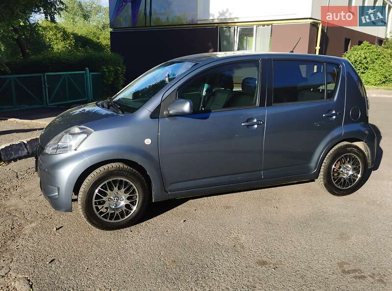 Хетчбек Daihatsu Sirion 2008 в Луцьку
