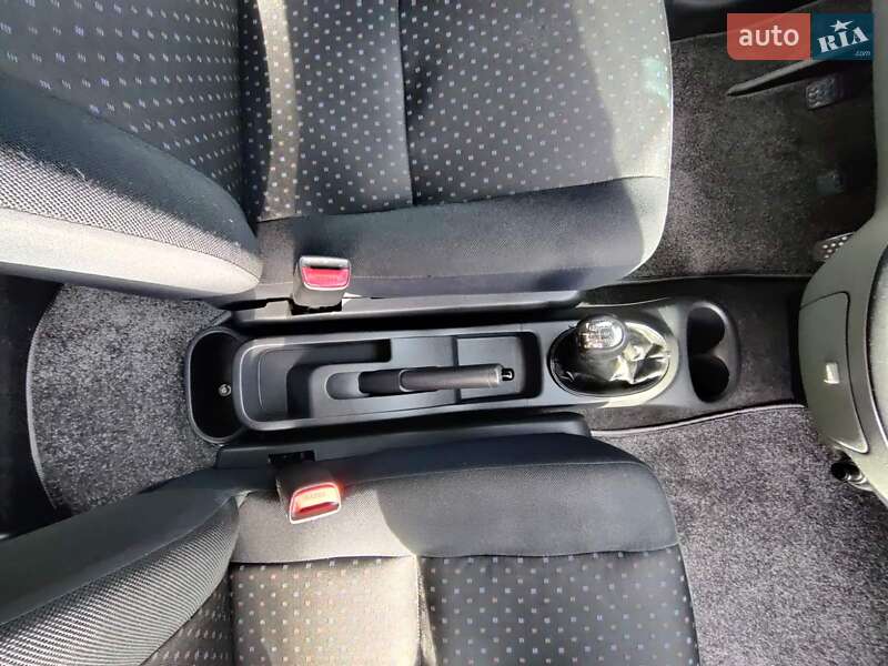 Хетчбек Daihatsu Sirion 2008 в Луцьку