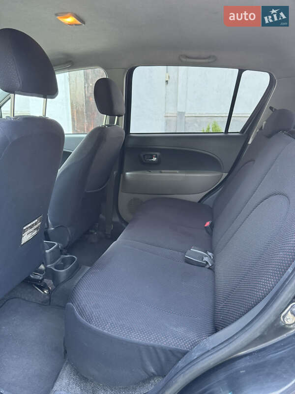 Хэтчбек Daihatsu Sirion 2006 в Черновцах фото 11 Хэтчбек Daihatsu Sirion 2006 в Черновцах