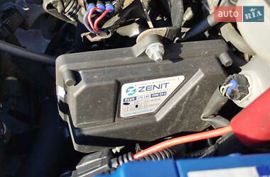 Хэтчбек Daihatsu Sirion 2007 в 